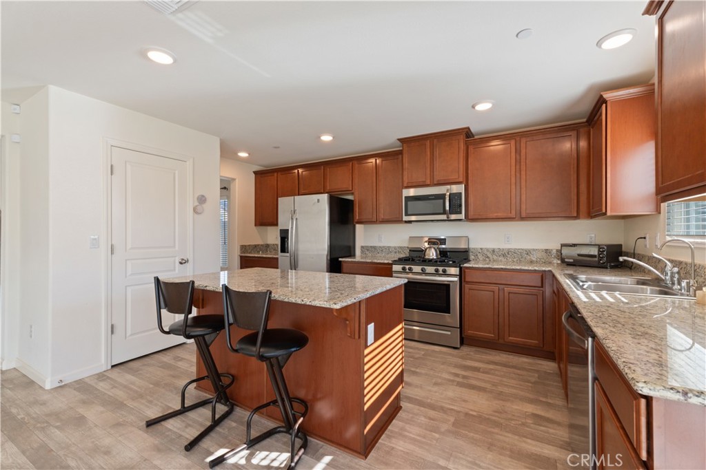 802 Reisling, Coalinga, CA 93210