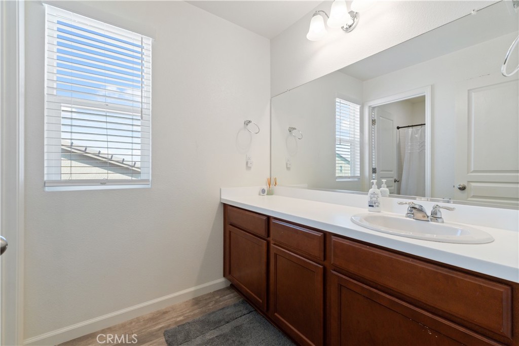 802 Reisling, Coalinga, CA 93210