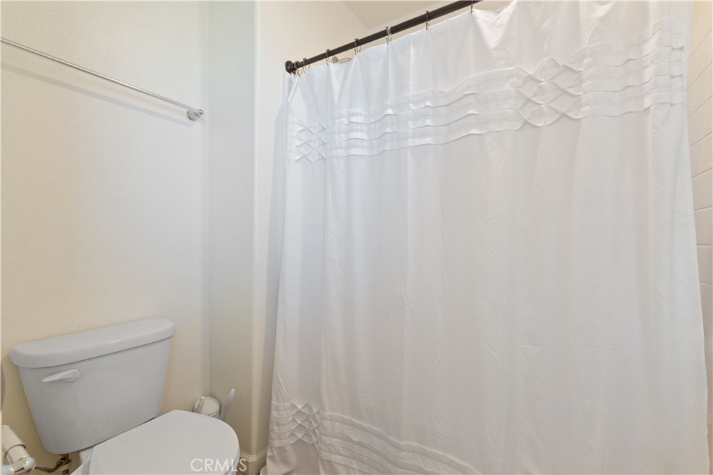 802 Reisling, Coalinga, CA 93210