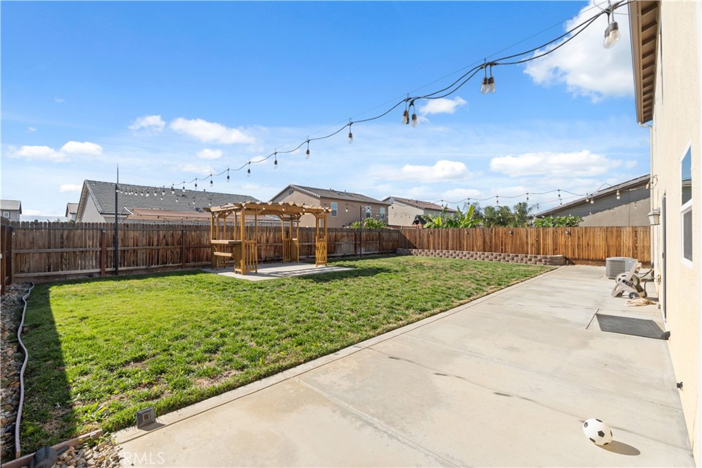 802 Reisling, Coalinga, CA 93210