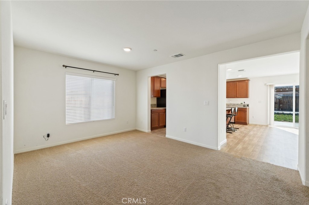 802 Reisling, Coalinga, CA 93210