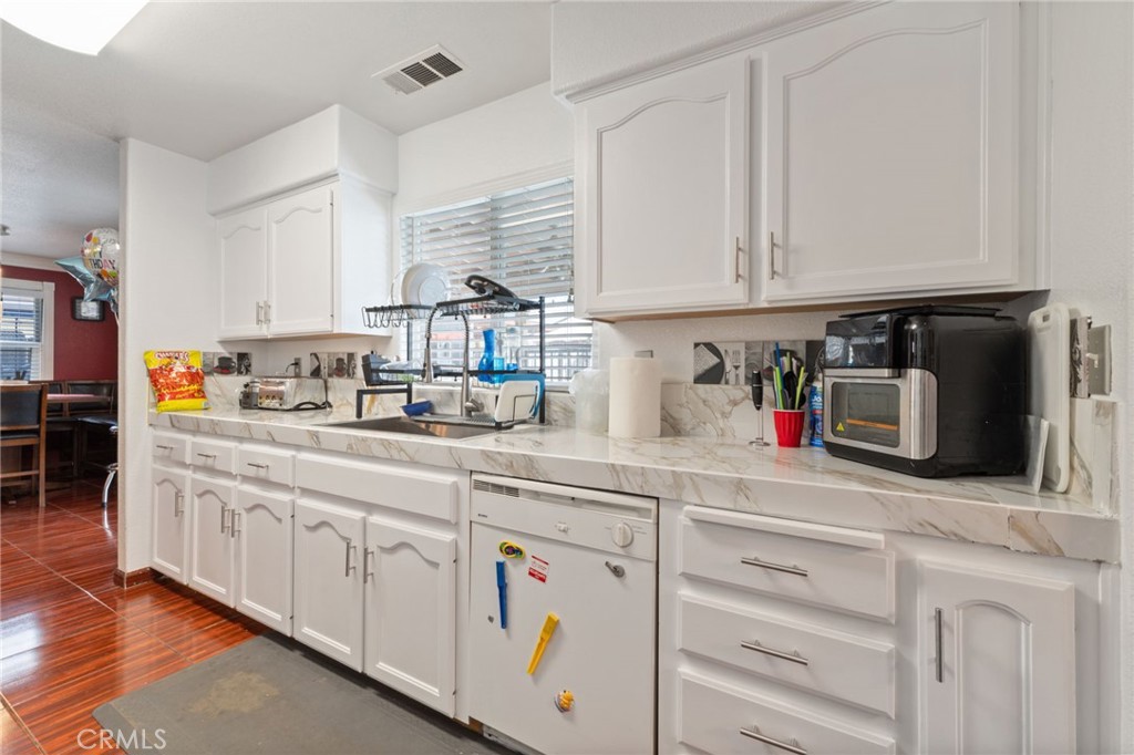 180 Cheney Ln, Coalinga, CA 93210