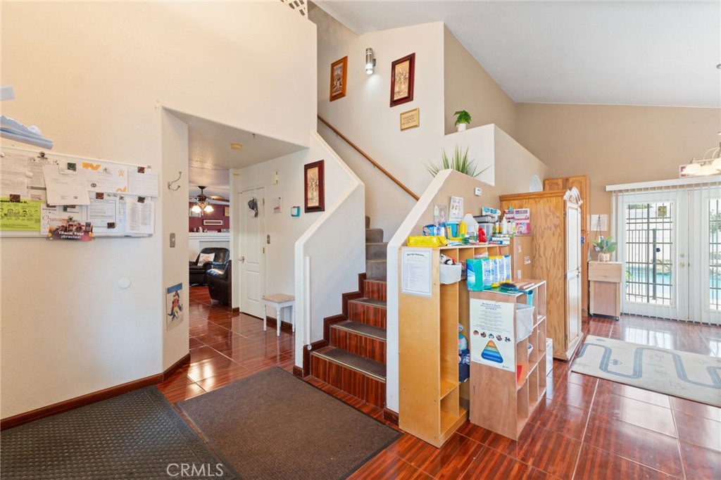 180 Cheney Ln, Coalinga, CA 93210