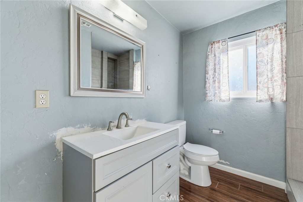 424 W Yale Ave, Coalinga, CA 93210