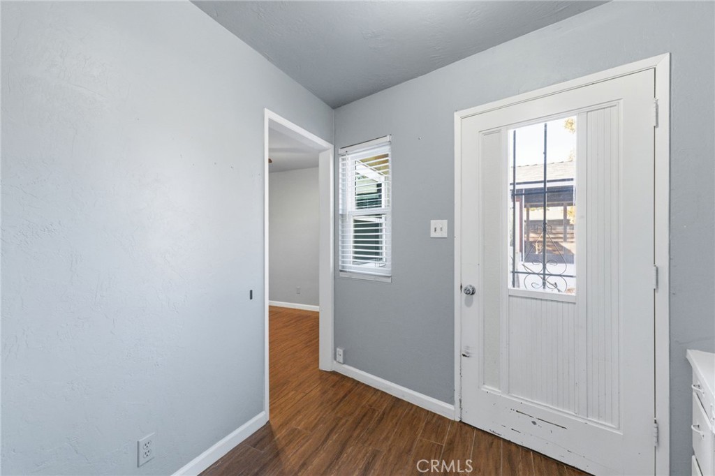 424 W Yale Ave, Coalinga, CA 93210