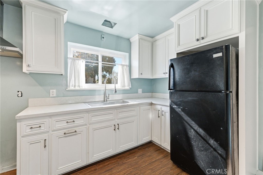 424 W Yale Ave, Coalinga, CA 93210