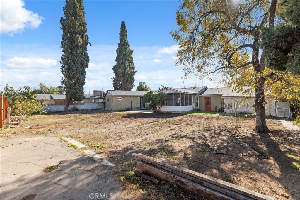 424 W Yale Ave, Coalinga, CA 93210