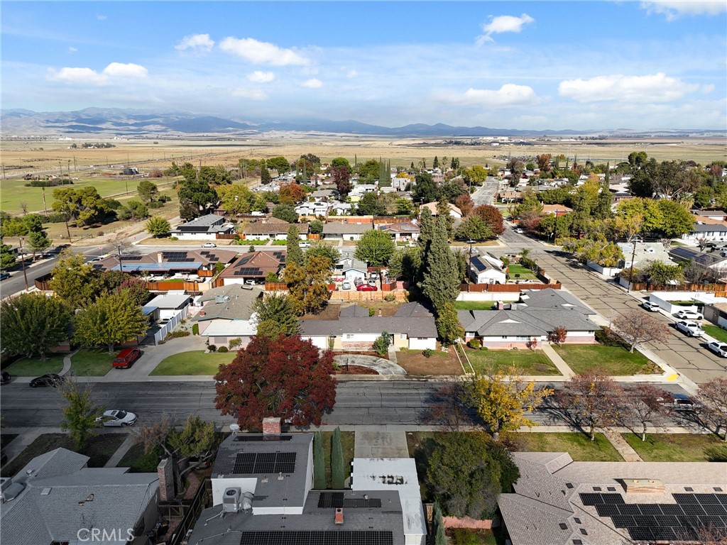 424 W Yale Ave, Coalinga, CA 93210