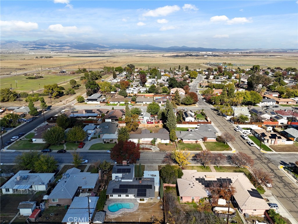 424 W Yale Ave, Coalinga, CA 93210