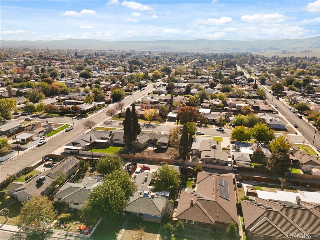 424 W Yale Ave, Coalinga, CA 93210