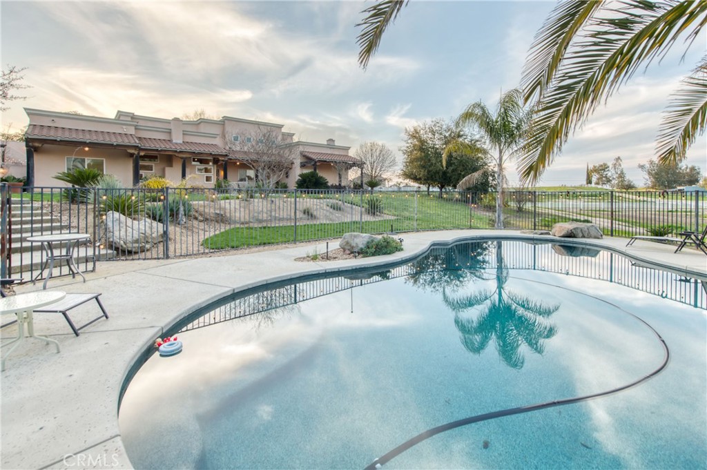 17433 El Dorado, Madera, CA 93636