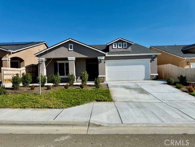 909 Grangeville Ave, Avenal, CA 93204