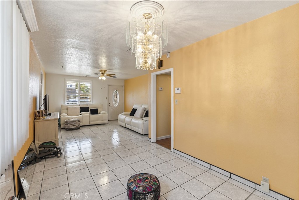 295 E Durian, Coalinga, CA 93210