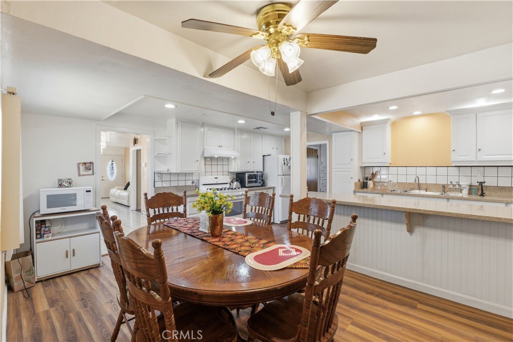 295 E Durian, Coalinga, CA 93210