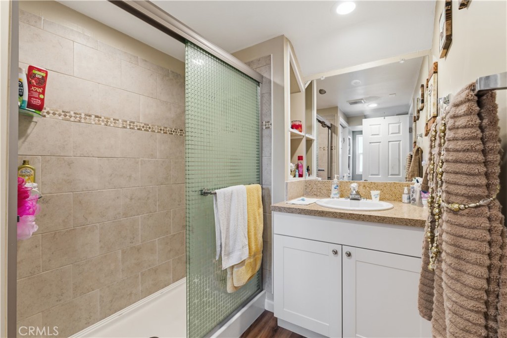 295 E Durian, Coalinga, CA 93210