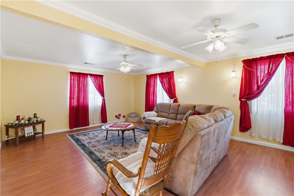 295 E Durian, Coalinga, CA 93210