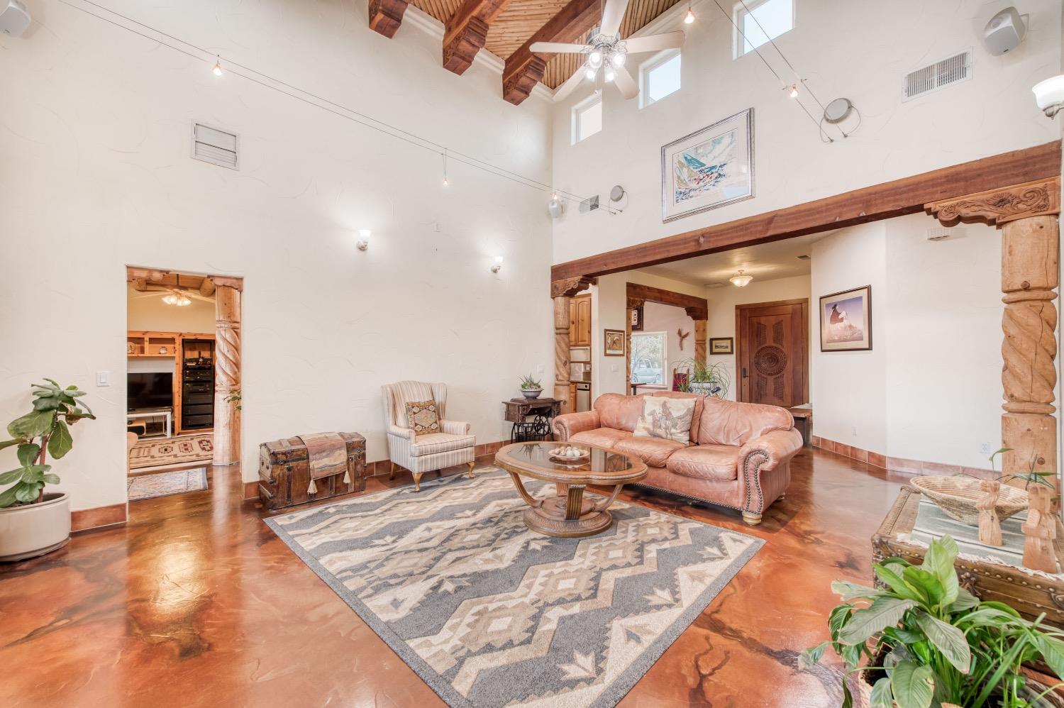 17433 El Dorado Dr, Madera, CA 93636