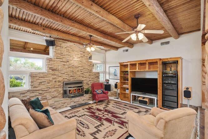 17433 El Dorado Dr, Madera, CA 93636