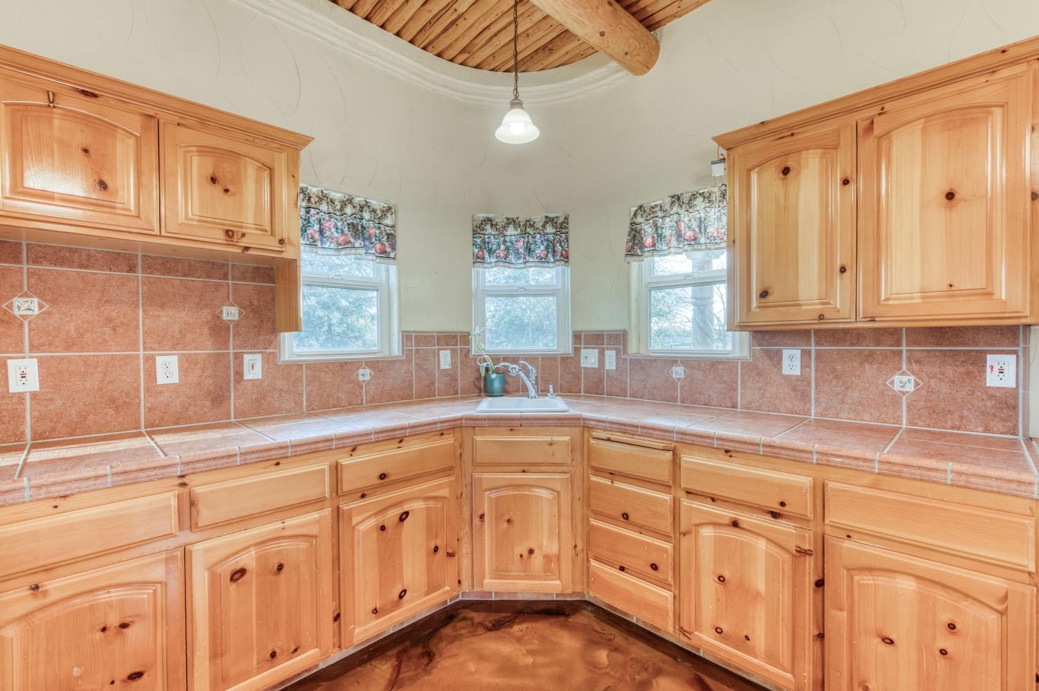 17433 El Dorado Dr, Madera, CA 93636