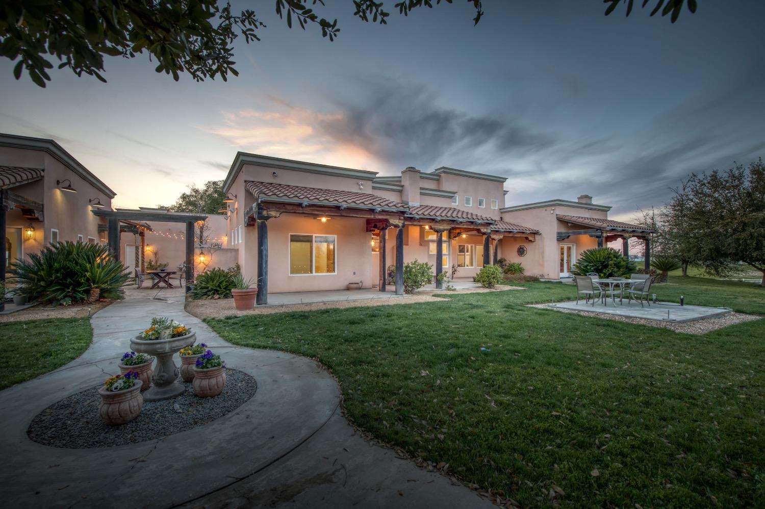 17433 El Dorado Dr, Madera, CA 93636