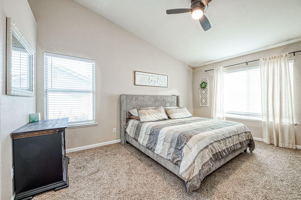 3372 Greenfield Ave, Clovis, CA 93611