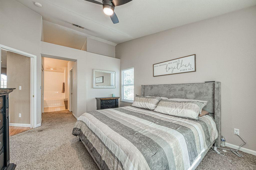 3372 Greenfield Ave, Clovis, CA 93611
