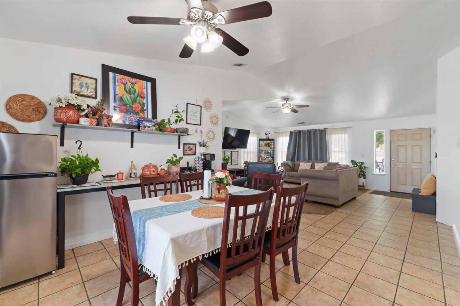 601 Saddleback St, Coalinga, CA 93210