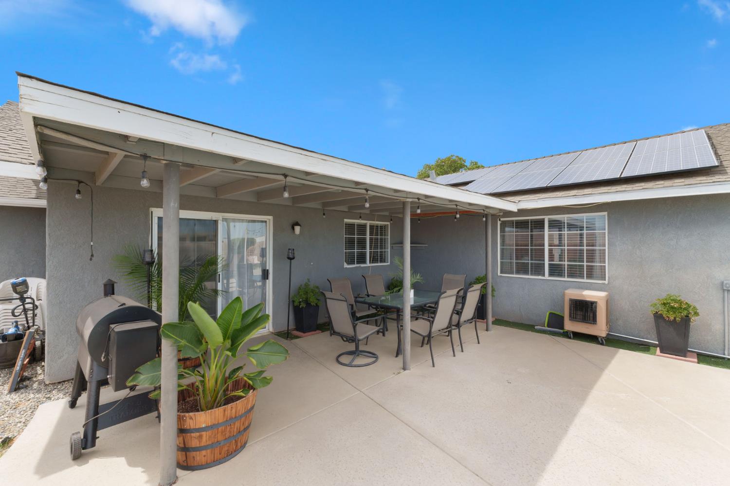 601 Saddleback St, Coalinga, CA 93210