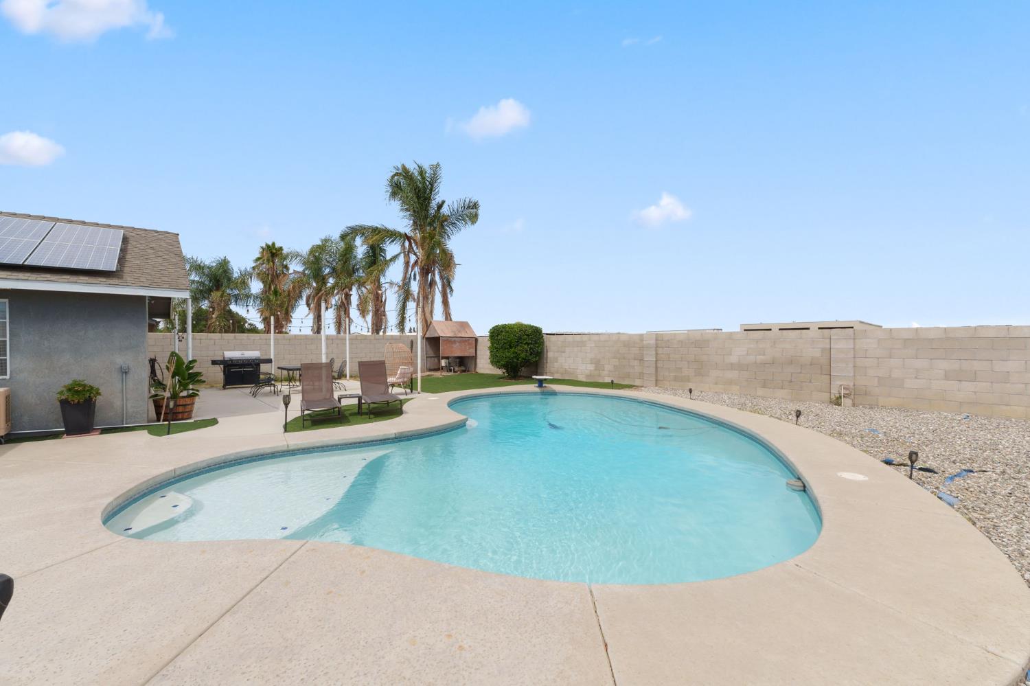 601 Saddleback St, Coalinga, CA 93210