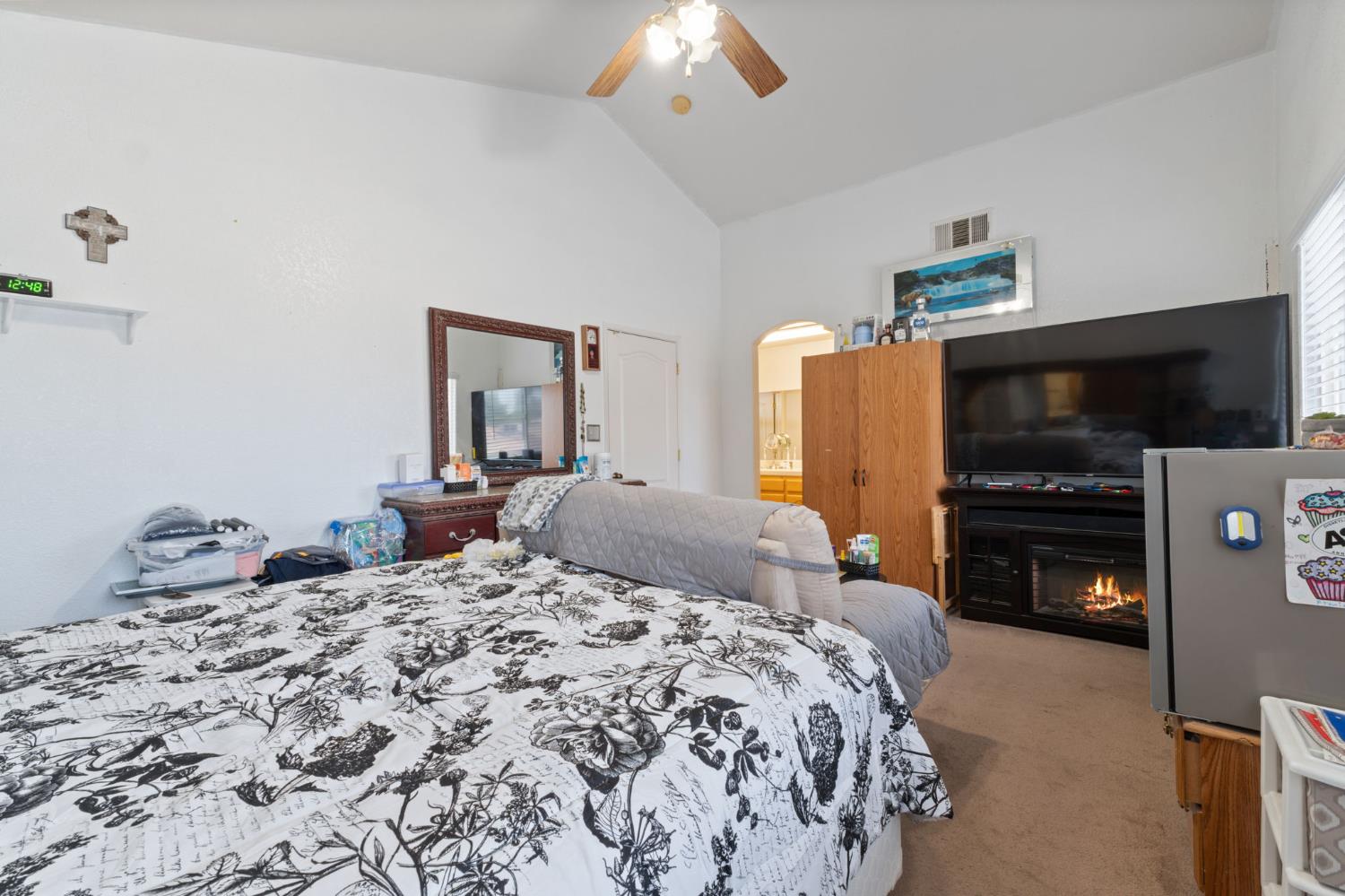 180 Cheney Ln, Coalinga, CA 93210