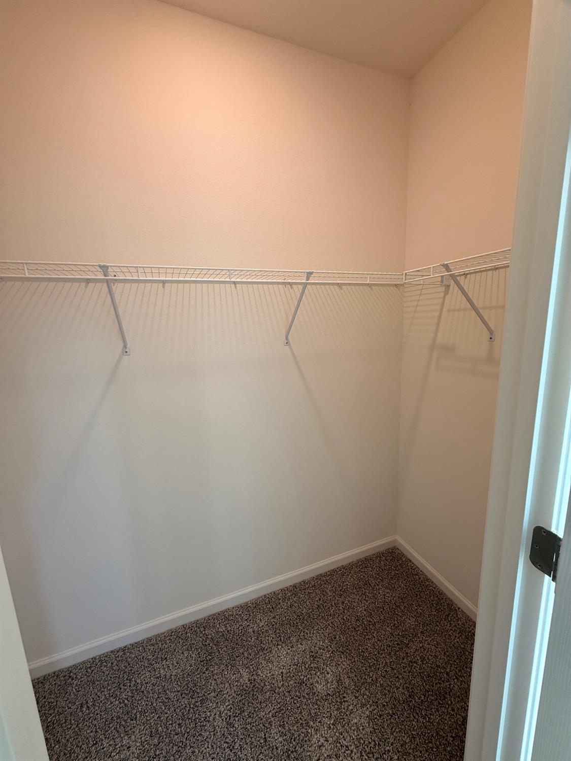 1105 E Orange St, Avenal, CA 93204