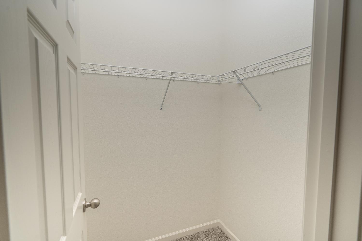 1208 E Orange St, Avenal, CA 93204