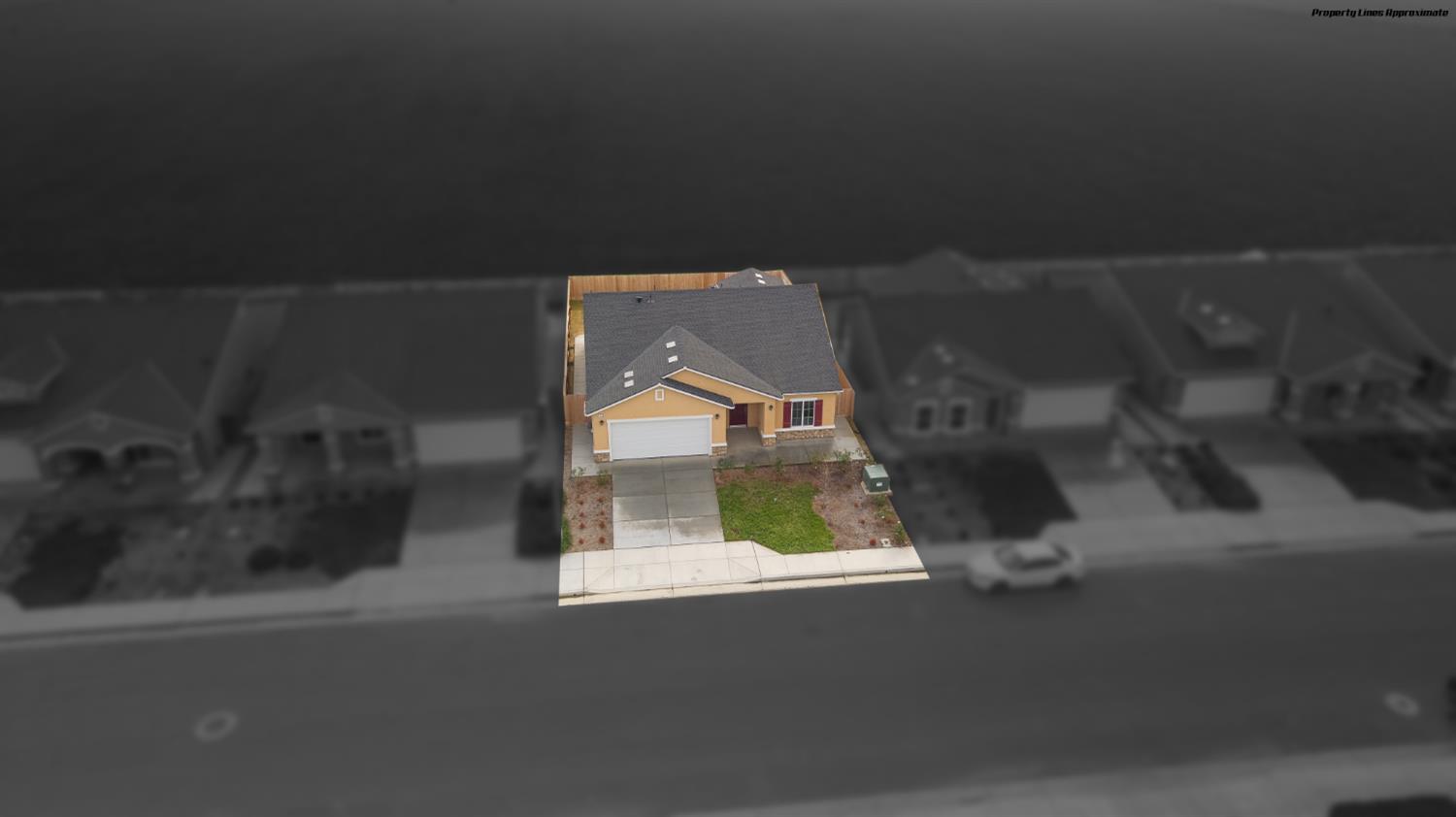 1208 E Orange St, Avenal, CA 93204