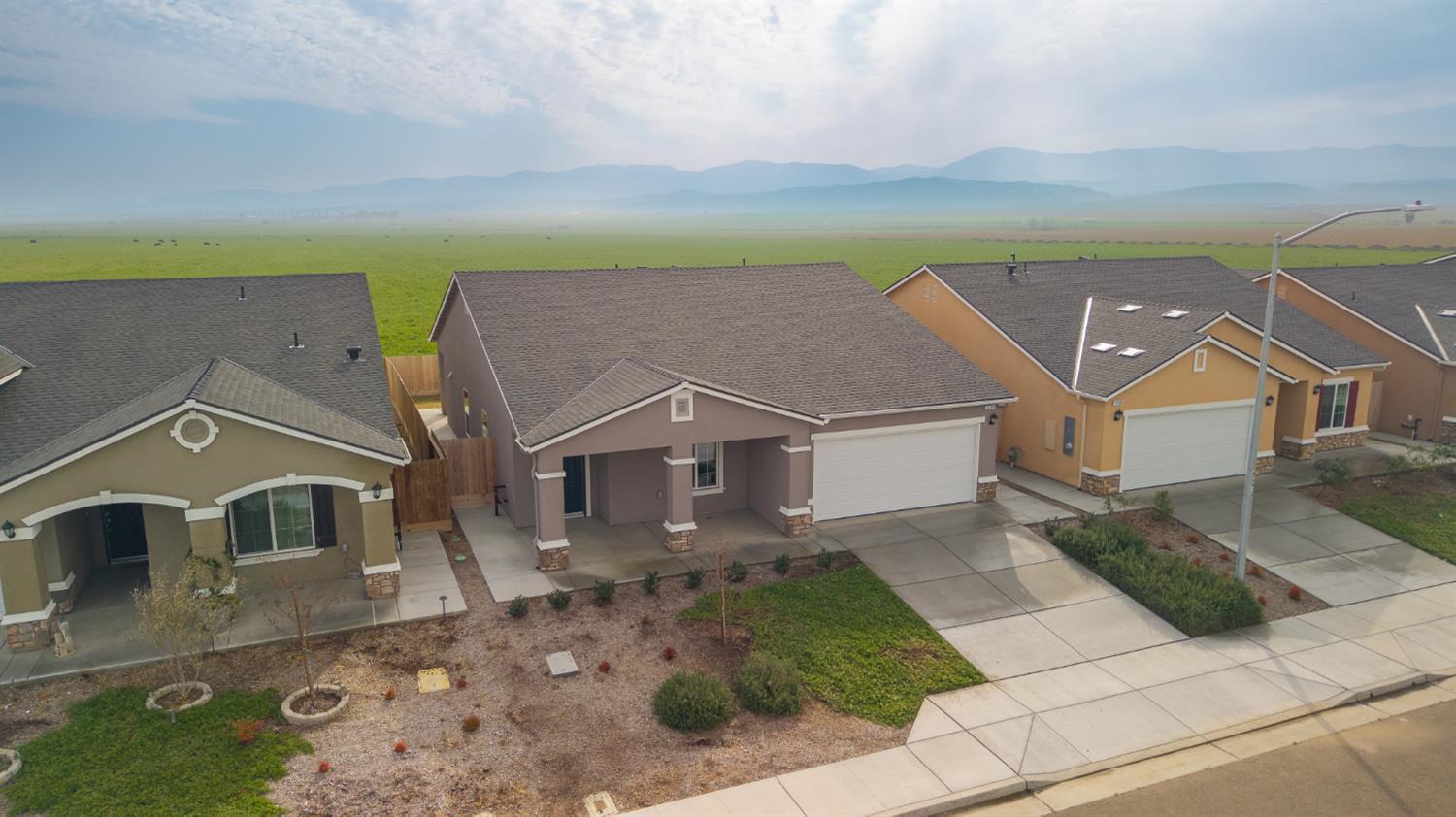 1212 E Orange St, Avenal, CA 93204