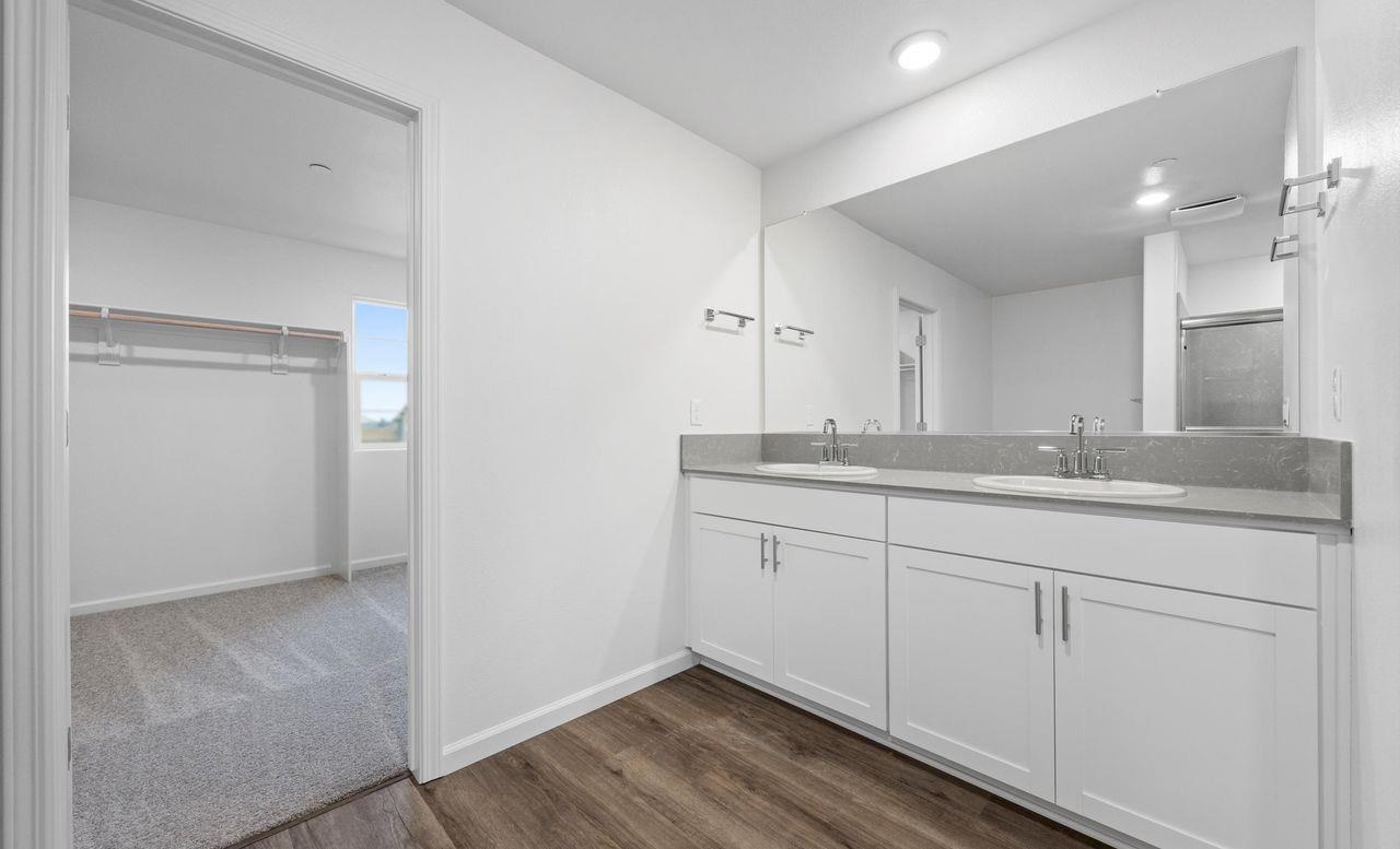 890 S Philip Ave, Fowler, CA 93625