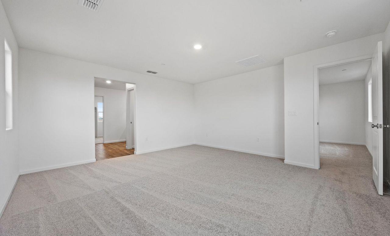 890 S Philip Ave, Fowler, CA 93625