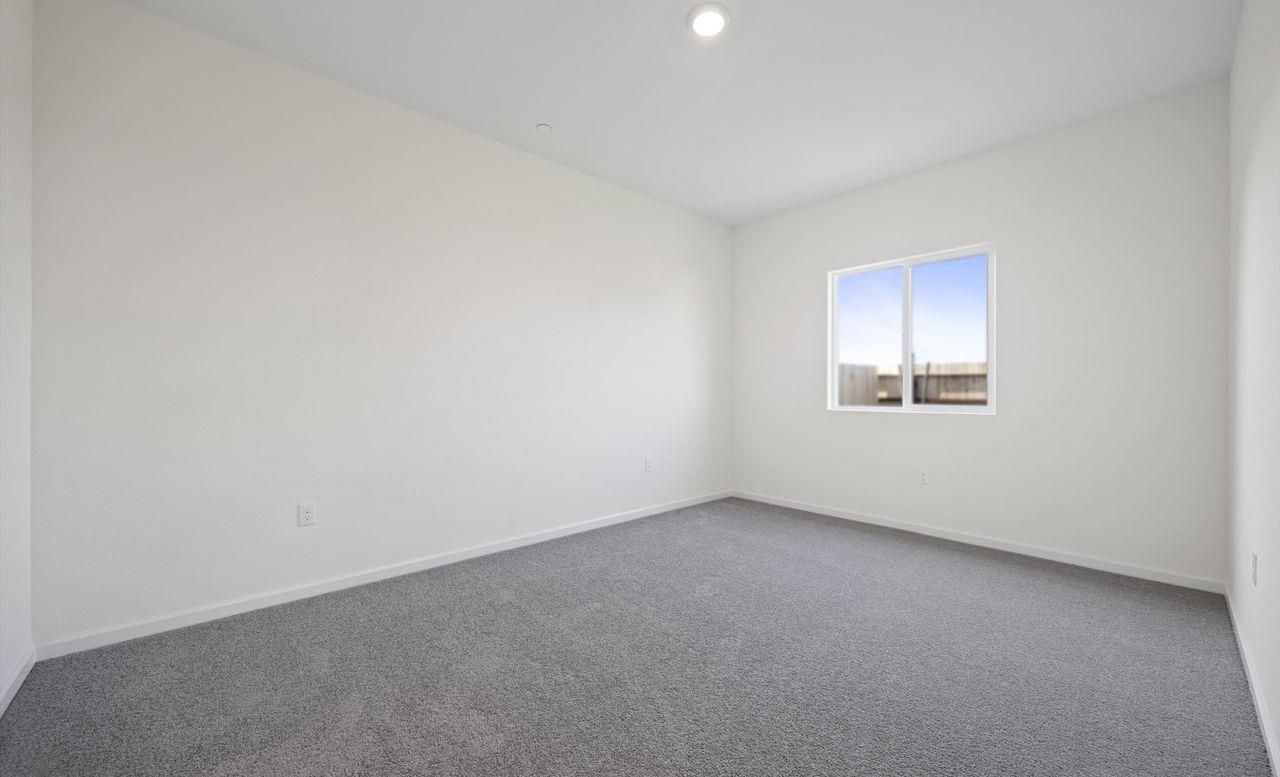 890 S Philip Ave, Fowler, CA 93625