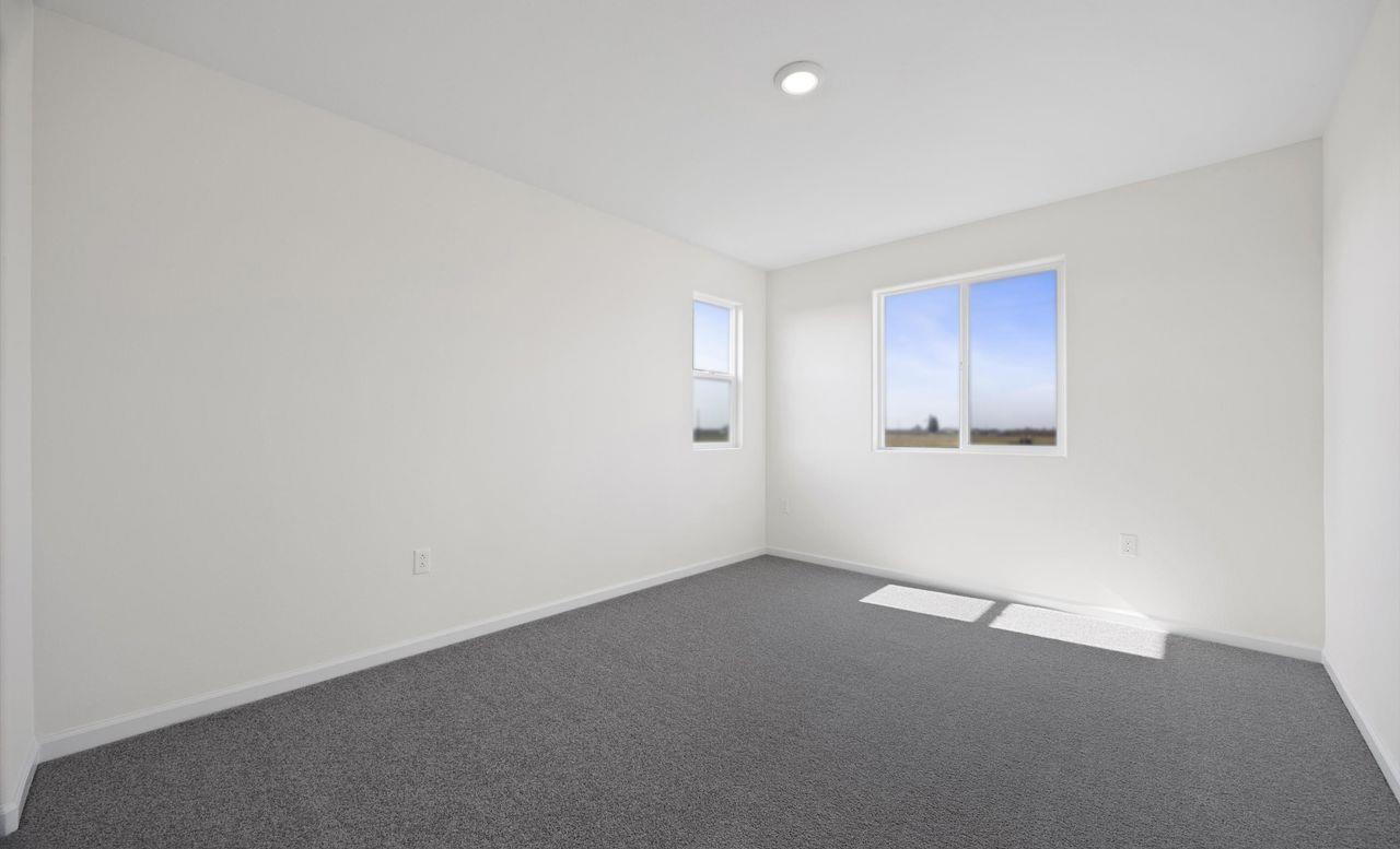 890 S Philip Ave, Fowler, CA 93625