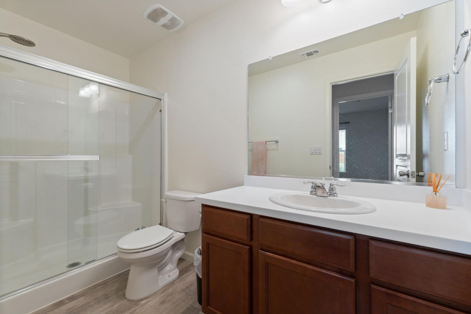 802 Reisling Ln, Coalinga, CA 93210