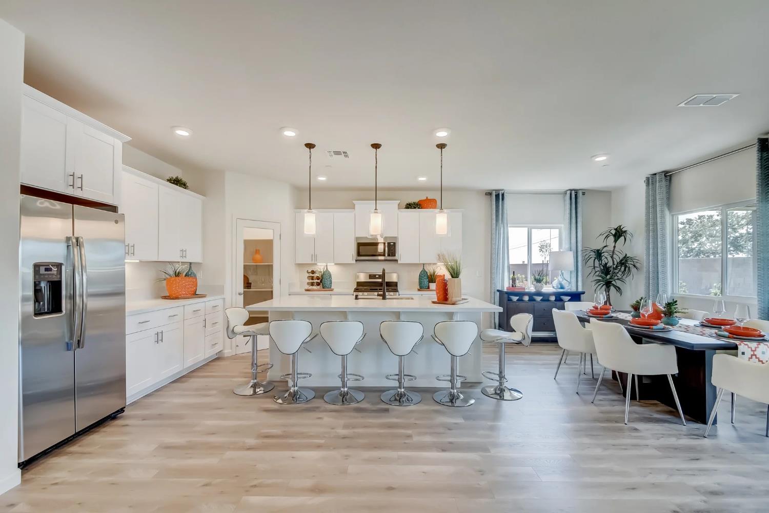 1015 Lucia Ave, Fowler, CA 93625